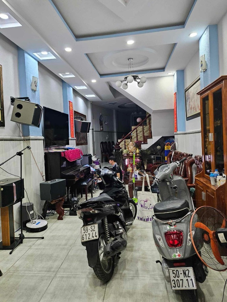 BÁN NHÀ HẬU GIANG 80M2 3 TẦNG BTCT 4PN 7.X TỶ QUẬN 6 GẦN CHUNG CƯ HIM LAM