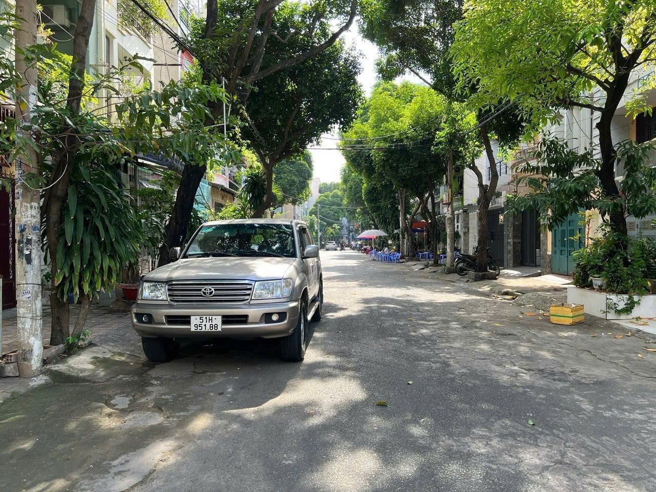 Hiếm! Bán nhà Cư Xá Nguyên Hồng, P11, Diện Tích: 4x16m, Trệt lầu đúc, giá 12 tỷ