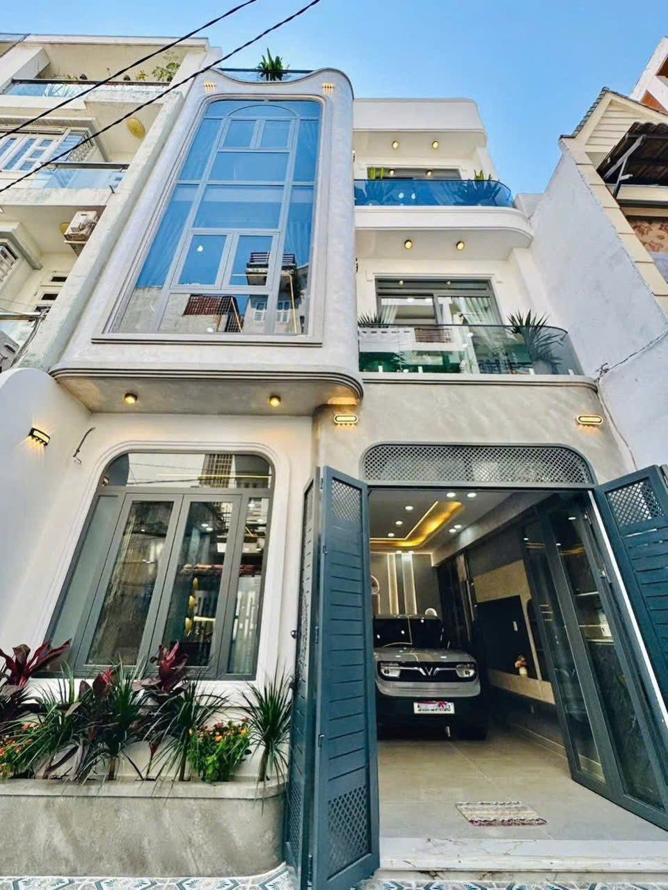 Nhà cần bán gấp trong tháng Nguyễn Văn Đậu P.11 Bình Thạnh, Giá: 3,27 tỷ. DT: 66m2. 4 Tầng. Sổ Hồng Riêng
