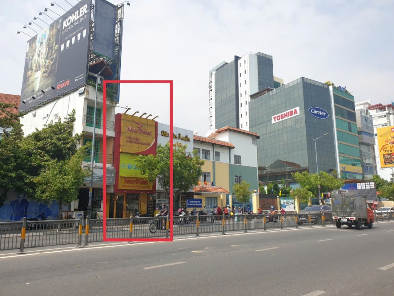 Chính Chủ Bán Mặt Tiền Nguyễn Văn Trỗi, P.11, Q. Phú Nhuận. DT: (4.1 x 10.2m), Giá Tốt Chỉ 35.5 Tỷ. Liên Hệ Ngay: O911.16O.692