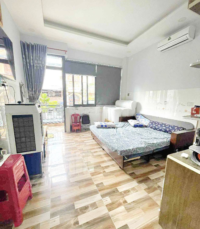 Nhà 4 tầng, Mặt Tiền Nguyễn Bá Tòng, Tân Bình, 4x18m, 70m2, hơn 10 tỷ TL