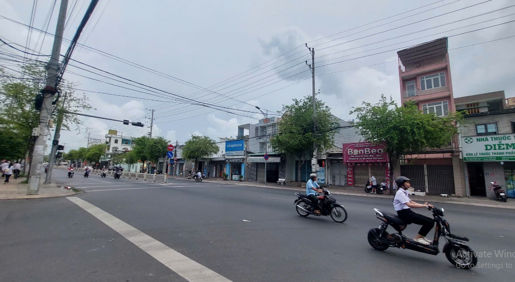 🔥 TOÀ NHÀ 5 TẦNG CÓ THANG MÁY NGAY TRUNG TÂM HÀNH CHÍNH P.11 – DIỆN TÍCH KHỦNG 600M² – SÁT UBND, TIỆN ÍCH NGẬP TRÀN GIÁ 35 TRIỆU 🔥
