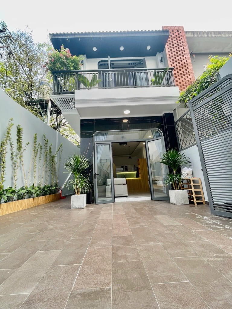 Villa Mini Đẹp Lung Linh 102m2, 7X18, Gần Emart Gò Vấp, Chỉ 7T Nhỉnh, Thương Lượng Mạnh Chủ Gấp Bán