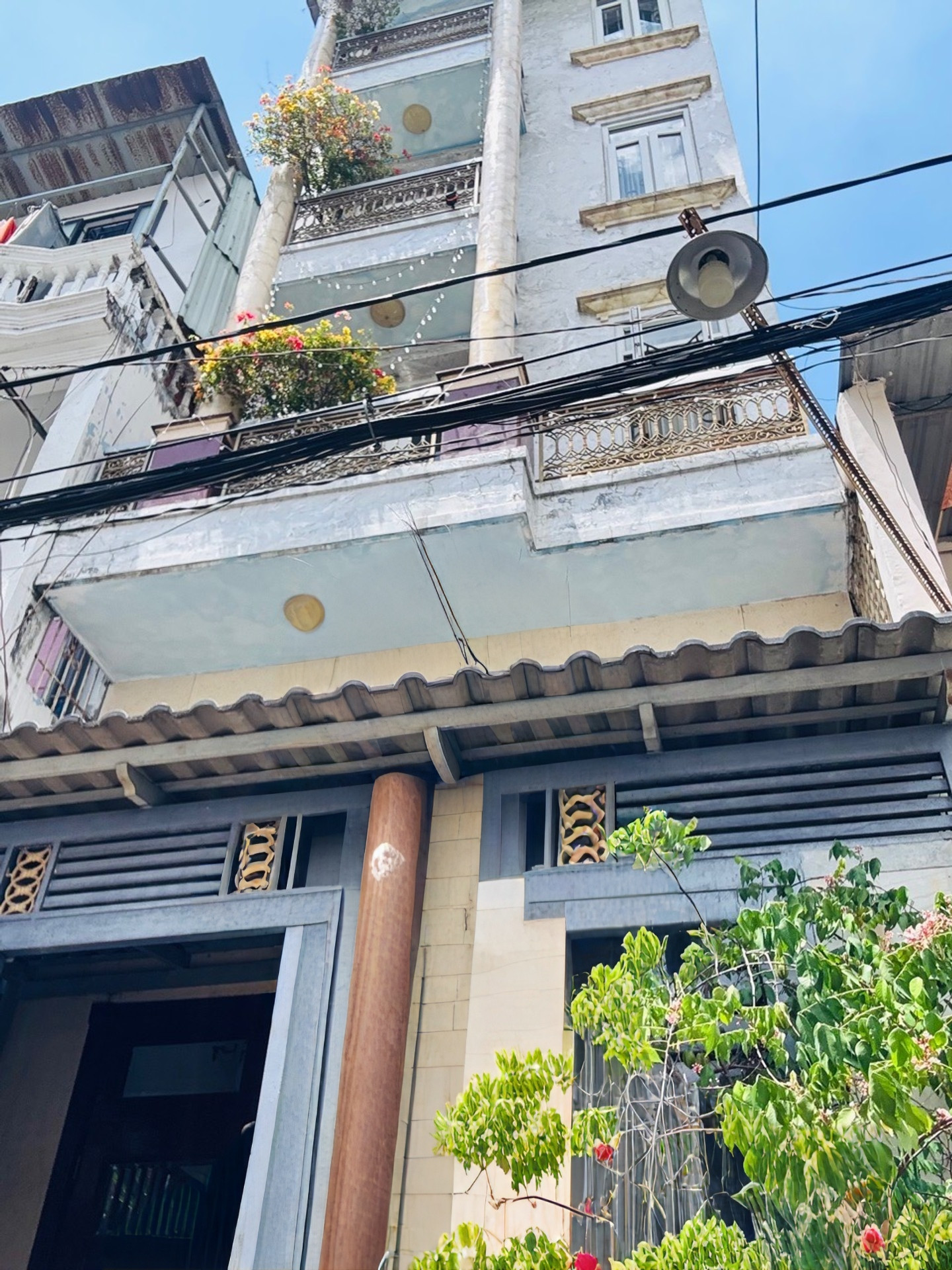 Nhà bán phạm văn bạch 5 tầng sổ hồng riêng pháp lý chuẩn