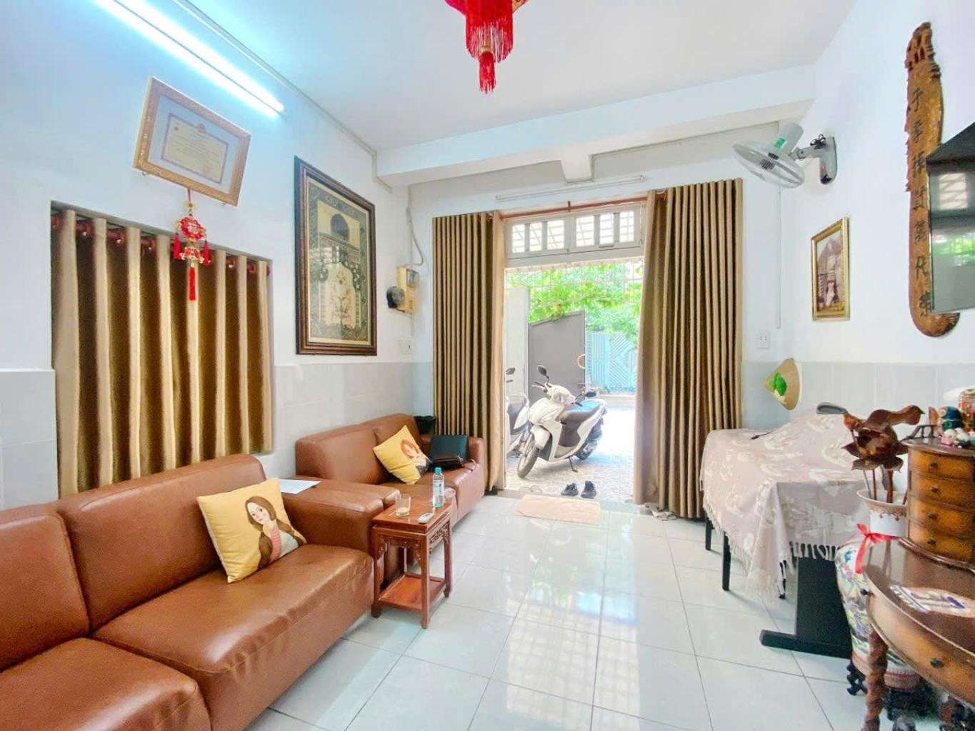 Nhà 3 tầng, Hẻm Xe Tải 10m, Hoàng Hoa Thám, Tân Bình, 4.4x15m, 62m2, khoảng 10.x tỷ TL