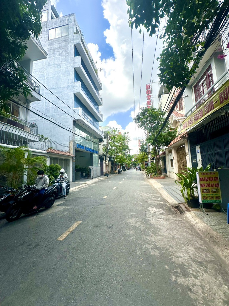 Bán nhà 5 tầng mặt tiền Nguyễn bá tuyển Phường 12 Quận Tân Bình