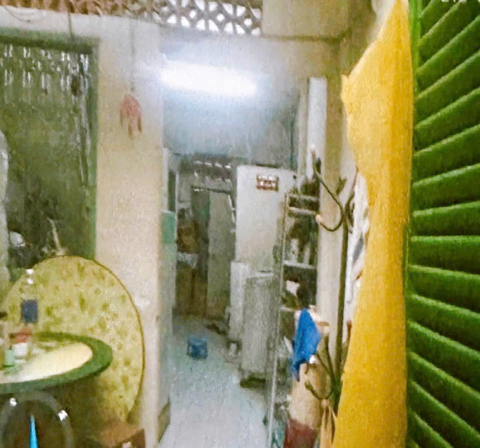 Bán nhà cũ nát hẻm Xe hơi, Cách Mạng Tháng Tám, QUẬN 10, Diện tích 3.2 x 18.3 m, Giá 8 tỷ