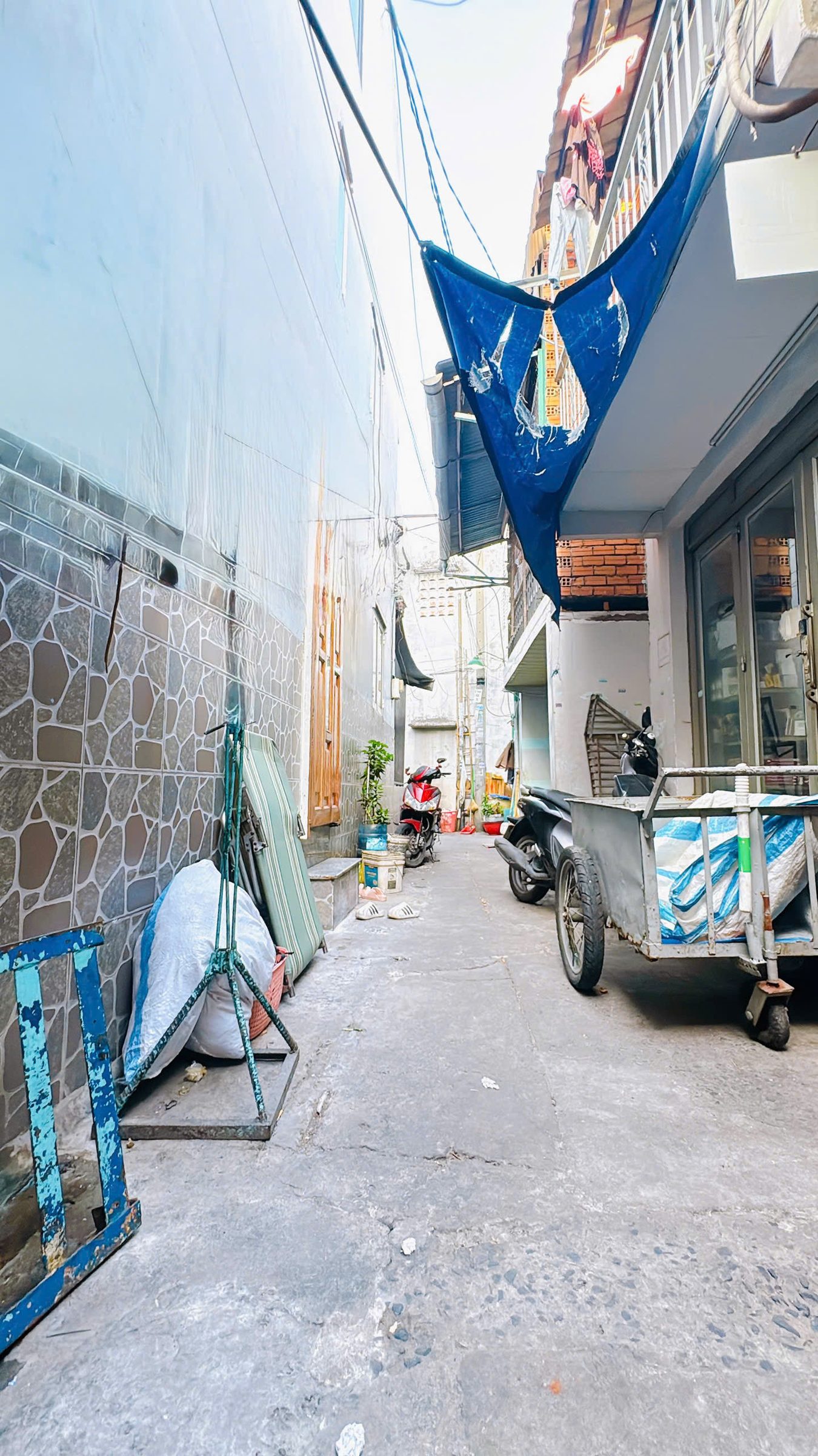 (Q.8)NHỈNH 2T, BÁN ĐẤT TẶNG NHÀ, GẦN CẦU CHÀ VÀ, SÁT Q5, KHÔNG QH, SHR