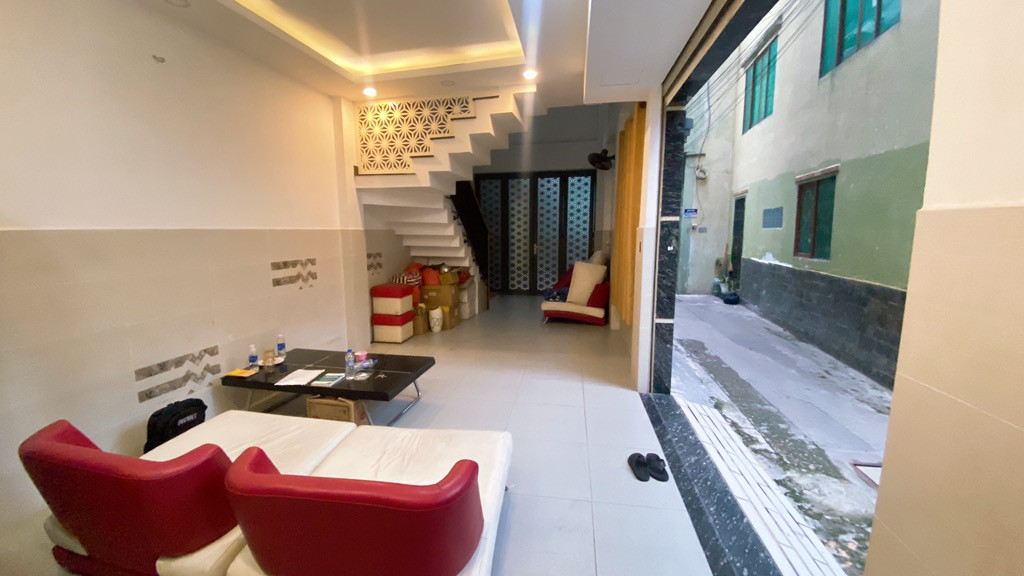 Huỳnh Văn Bánh - Phú Nhuận - LÔ GÓC PHÙ HỢP CHDV. NỞ HẬU