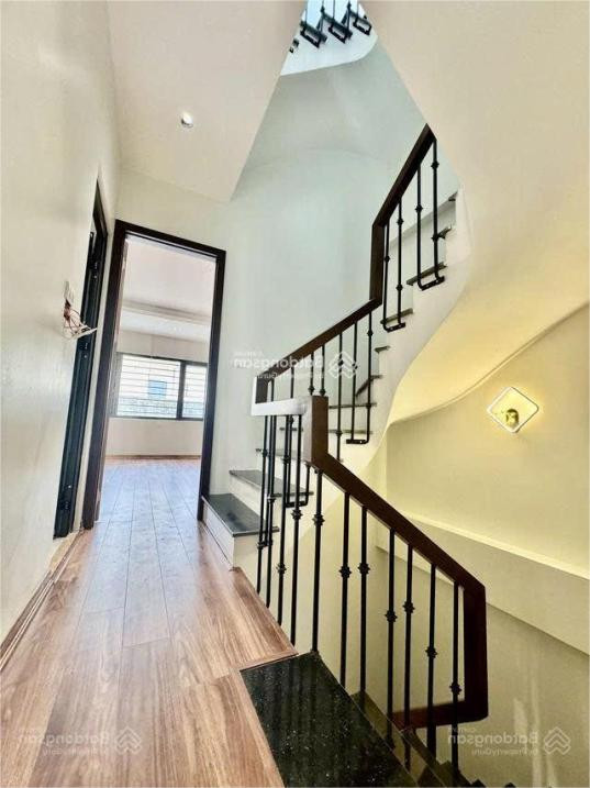 🏡 Bán nhà HXH 5m 3/2, Q.10, gần Vạn Hạnh Mall, 8.x tỷ!