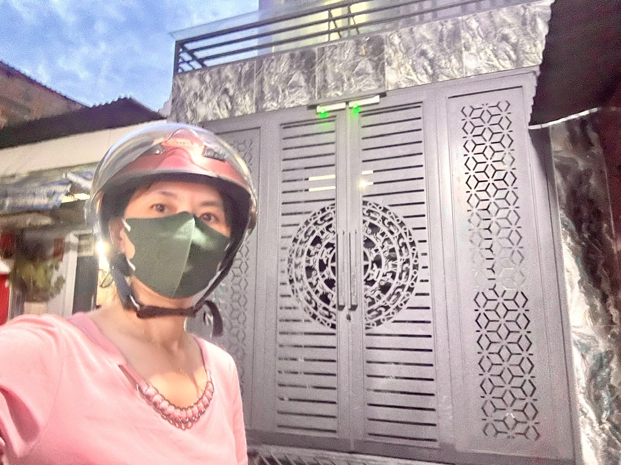 CHÍNH CHỦ CẦN BÁN CHDV ĐƯỜNG ĐOÀN VĂN BƠ- KHU AN NINH - THÔNG RA XÓM CHIẾU, NGUYỄN TẤT THÀNH.