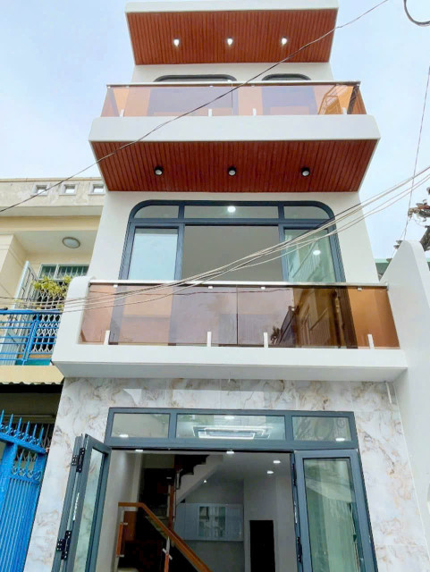 2 MẶT TIỀN LẠI LÀ CĂN GÓC THOÁNG

ĐÚC XÂY MỚI 3 TẤM  TRUNG TÂM Q4