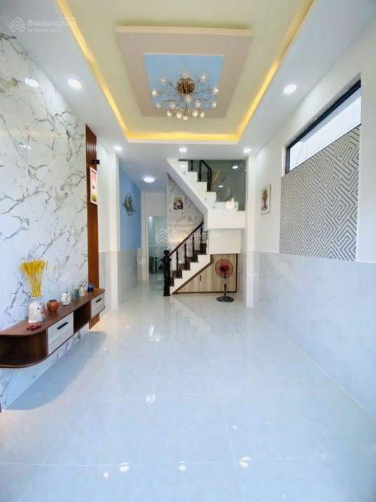 NHÀ QUẬN 8, XE HƠI TỚI CỪA , 4x13m, 4 PHÒNG NGỦ , GIÁ 4 TỶ NHỈNH, SỔ HỒNG RIÊNG. Lh: 0939345129
