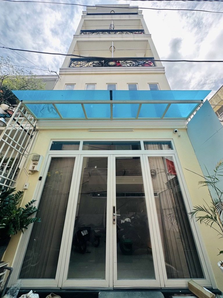 Biện biên phủ gần trường hồng bàng, giáp q1