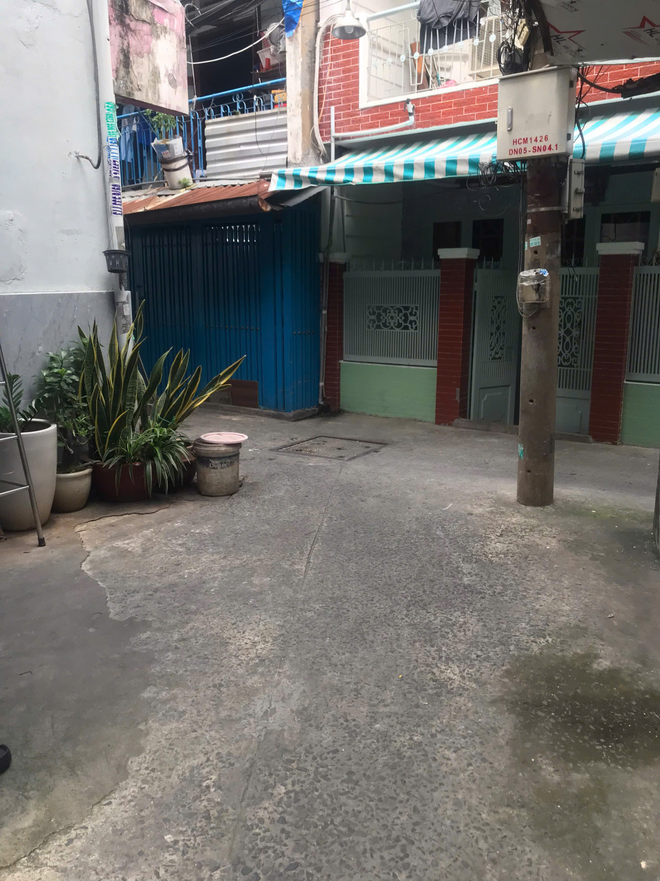 98Q4 – Bán nhà Đoàn Văn Bơ Q.4, ngang 4.4m nở hậu lộc, 2 tầng 2PN, sổ riêng, CHỈ 3.8 tỷ TL