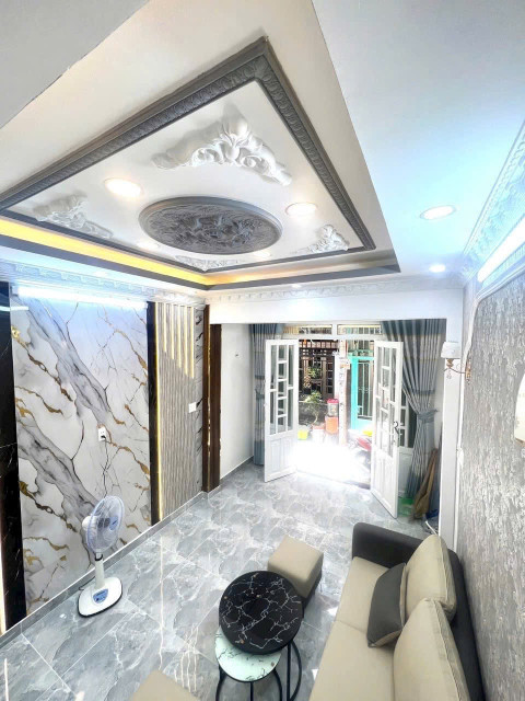 bán gấp nhà shr khu dân cư tấp nập