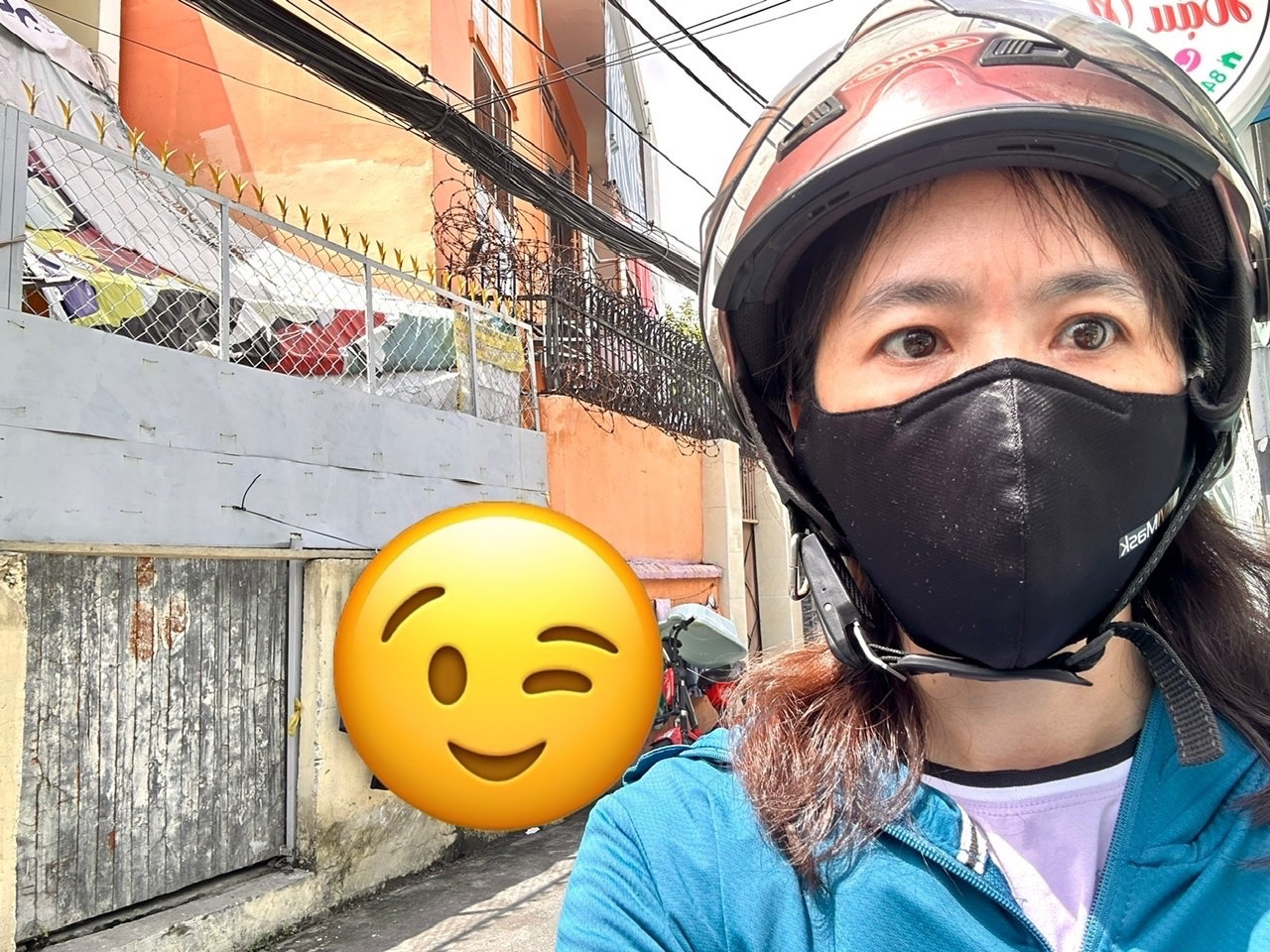 NHÀ BÁN MẶT TIỀN ĐOÀN VĂN BƠ- XE HOI ĐẾN CỬA- NHÀ CÓ 2 MẠT TIỀN- 2 GIÀN RIÊNG BIỆT - 1 GIAN ĐNAG CÓ SẴN DÒNG TIỀN CHO THUÊ- QUA QUẠN 7 CHƯA ĐẾN 2 PHÚT.