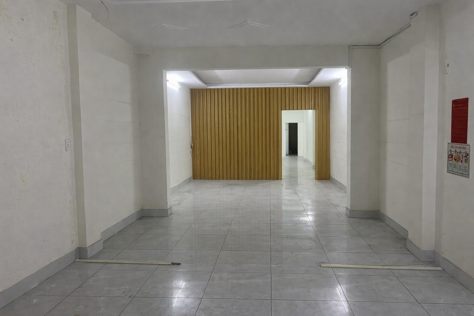 CHO THUÊ NHÀ MẶT TIỀN NGUYỄN THẦN HIẾN QUẬN 4
