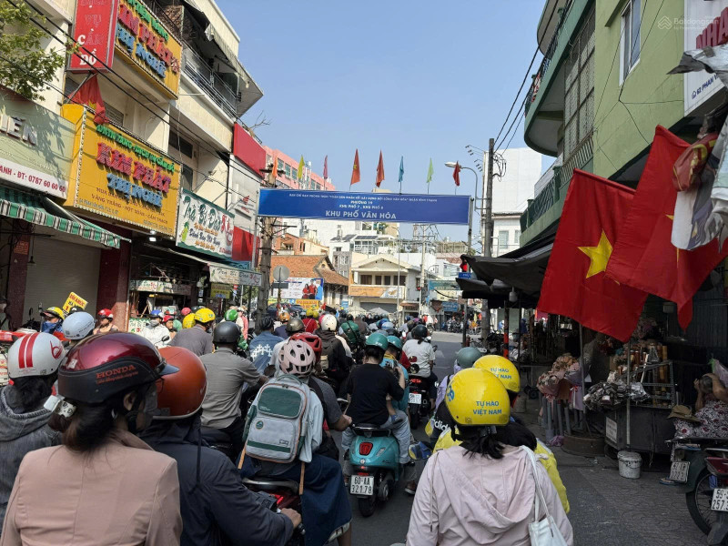 HOT HOT HOT - CẦN BÁN NHÀ MẶT TIỀN ĐƯỜNG PHAN VĂN HÂN, CHỢ THỊ NGHÈ tại Phường 19, Bình Thạnh, HCM
