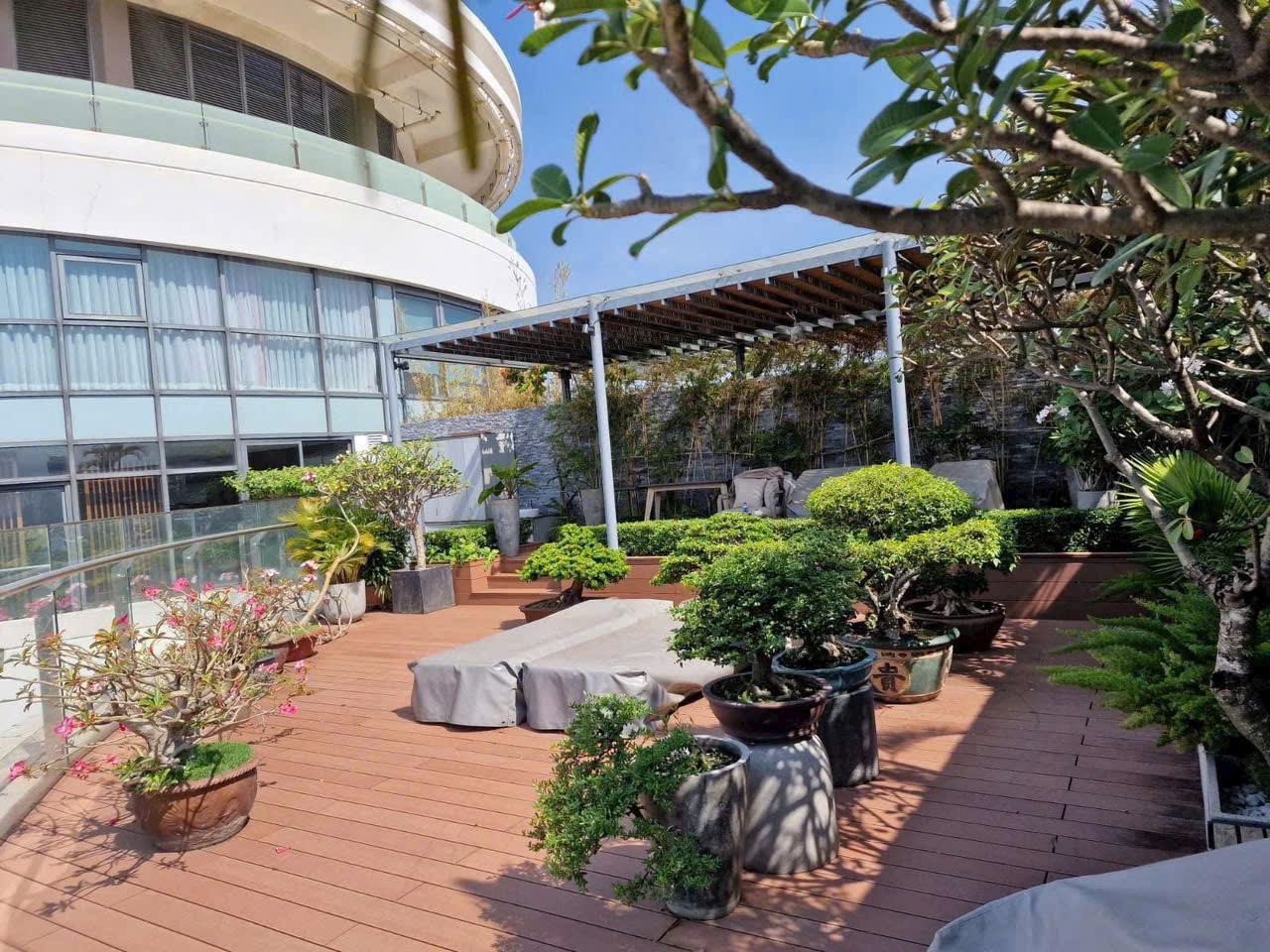 BDS  HVL CHỦ GỬI CHO THUÊ PENTHOUSE DUPLEX CAO CẤP TẠI CITY GARDEN-400m2-Ở LIỀN -FULL NỘI THẤT CAO CẤp