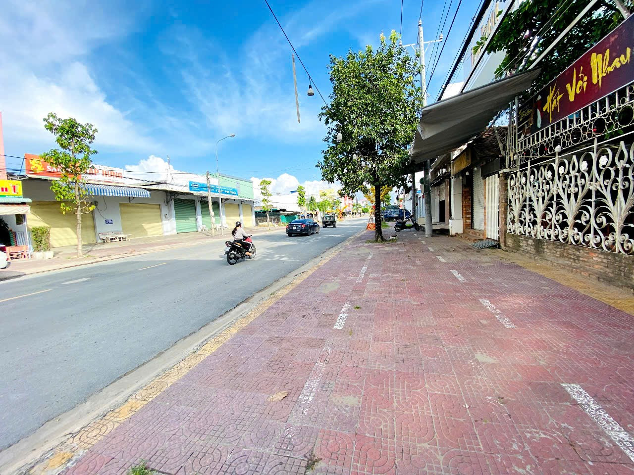Bán biệt thự vườn 31x30m giá 30 tỷ – Đường Ninh Bình, P2 TP Bạc Liêu – Gần chợ, cách Biển Nhà Mát 10km