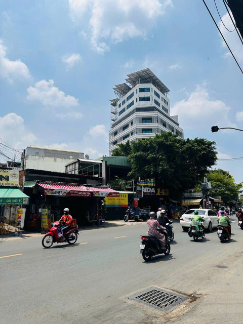 MẶT TIỀN KHỦNG – VỊ TRÍ VÀNG TRUNG TÂM BÌNH THẠNH
📍 27 Ung Văn Khiêm, Phường 25, Quận Bình Thạnh