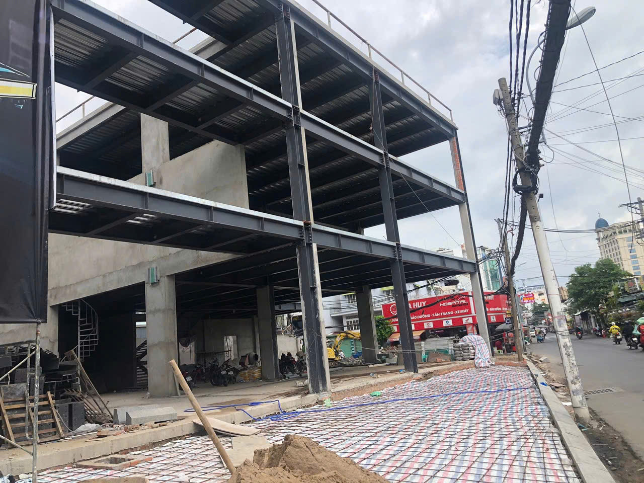 BDS HVL CHO THUÊ 2MT UNG VĂN KIÊM 2000m2 GIÁ 300tr