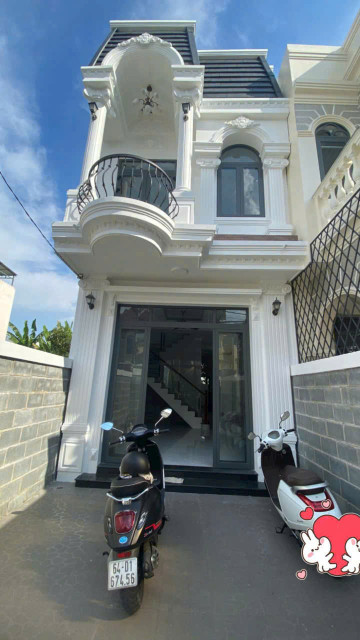 Bán nhà 1 trệt 1 lầu trục chính khu dân cư Ngọc Vân, Phường 3, Vĩnh Long