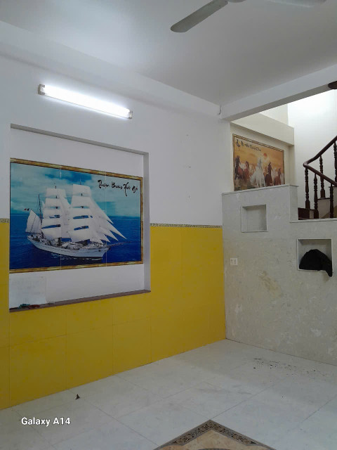 Cần bán nhà thuận tiện làm văn phòng, ngân hàng