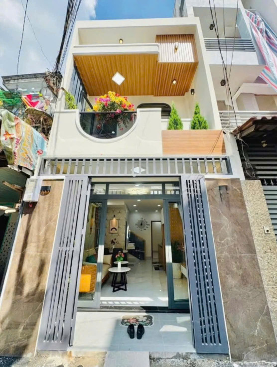 CHÍNH CHỦ BÁN NHÀ 2 TẦNG 100M2 MT GẦN KCN CẦU TRÀM, GIÁ 2 TỶ 7