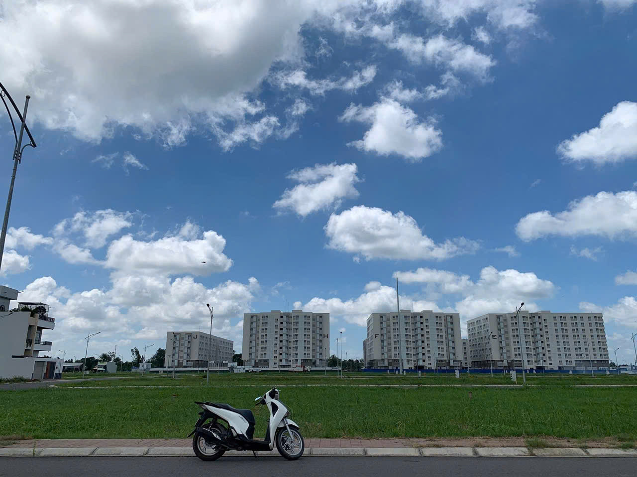 CHÍNH CHỦ BÁN ĐẤT DỰ ÁN TRUNG TÂM Tân An, P.4, 100M2, SHR, 1TỶ1
