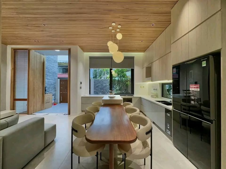 🏡 BÁN GẤP NHÀ ĐẸP MẶT TIỀN QUỐC LỘ 1A – PHƯỜNG 4, TÂN AN – 1 TRỆT 2 LẦU – 71M² – GIÁ 2 TỶ 150TR 🔑