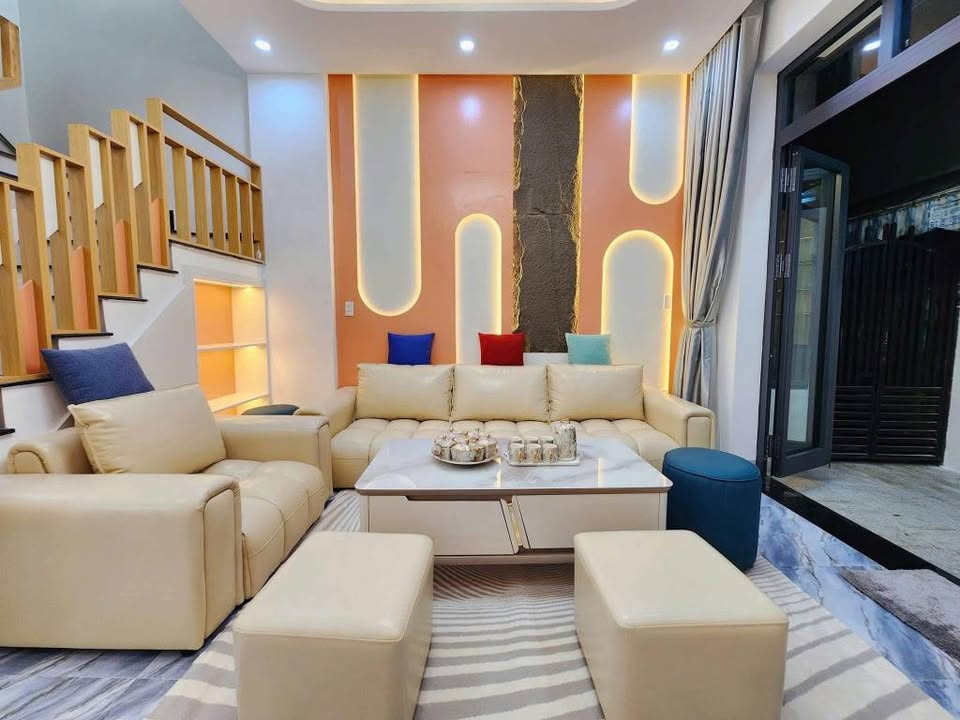 🏡 BÁN GẤP NHÀ MỚI XÂY – 1 TRỆT 2 LẦU – SHR – GẦN QL1A TÂN AN LONG AN – 68M² – GIÁ 2 TỶ 200TR 🔑