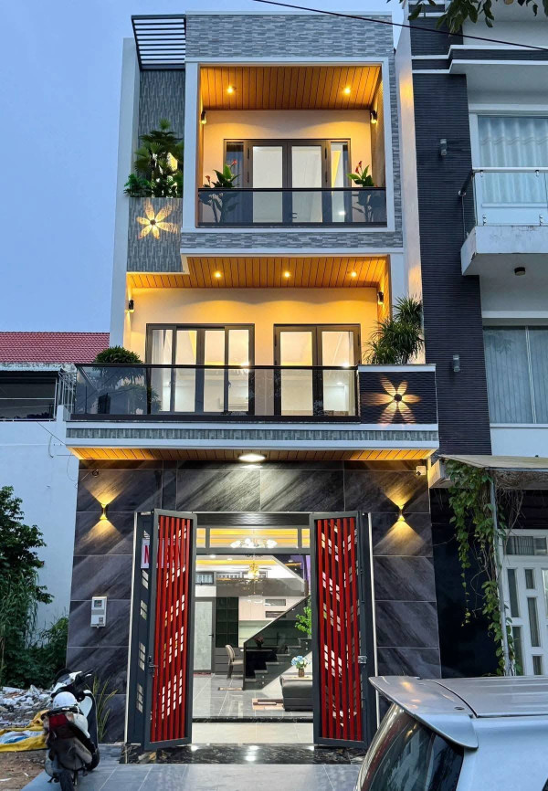 🏡 BÁN NHÀ 1 TRỆT 2 LẦU – CHÍNH CHỦ – P4 TÂN AN LONG AN – 75M² – GIÁ 2 TỶ 400 TRIỆU 🔑