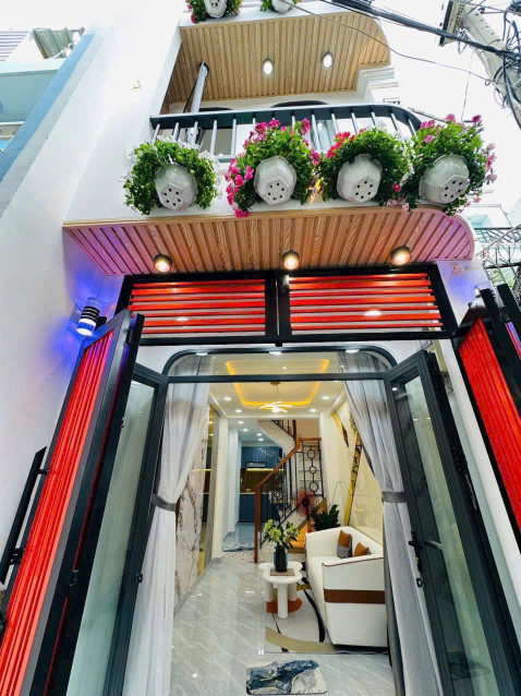 🏡 BÁN NHÀ PHỐ 1 TRỆT 2 LẦU – P4 TÂN AN LONG AN – 60M² – 2 TỶ 300 TRIỆU 🔑