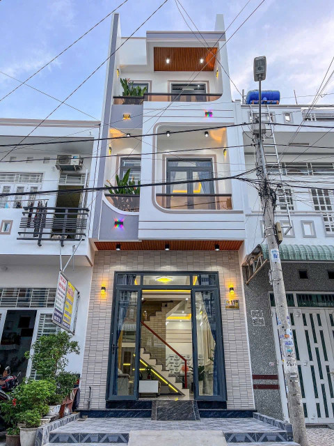 🏡 BIỆT THỰ LƯU VĂN TẾ GIỮA LÒNG PHƯỜNG 4 – 74M² – 2.4 TỶ – CHUẨN SỐNG XA HOẠ