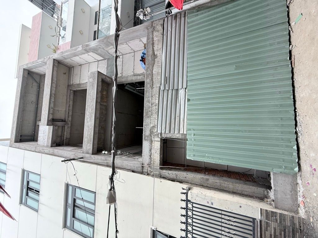 Bán nhà dương quảng gàm, 5 tầng sổ hồng riêng, hẽm xe hơi