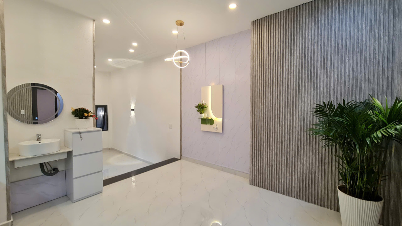 Đà Lạt: Nhà trung tâm, giá tốt - Chỉ 2.65 tỷ!