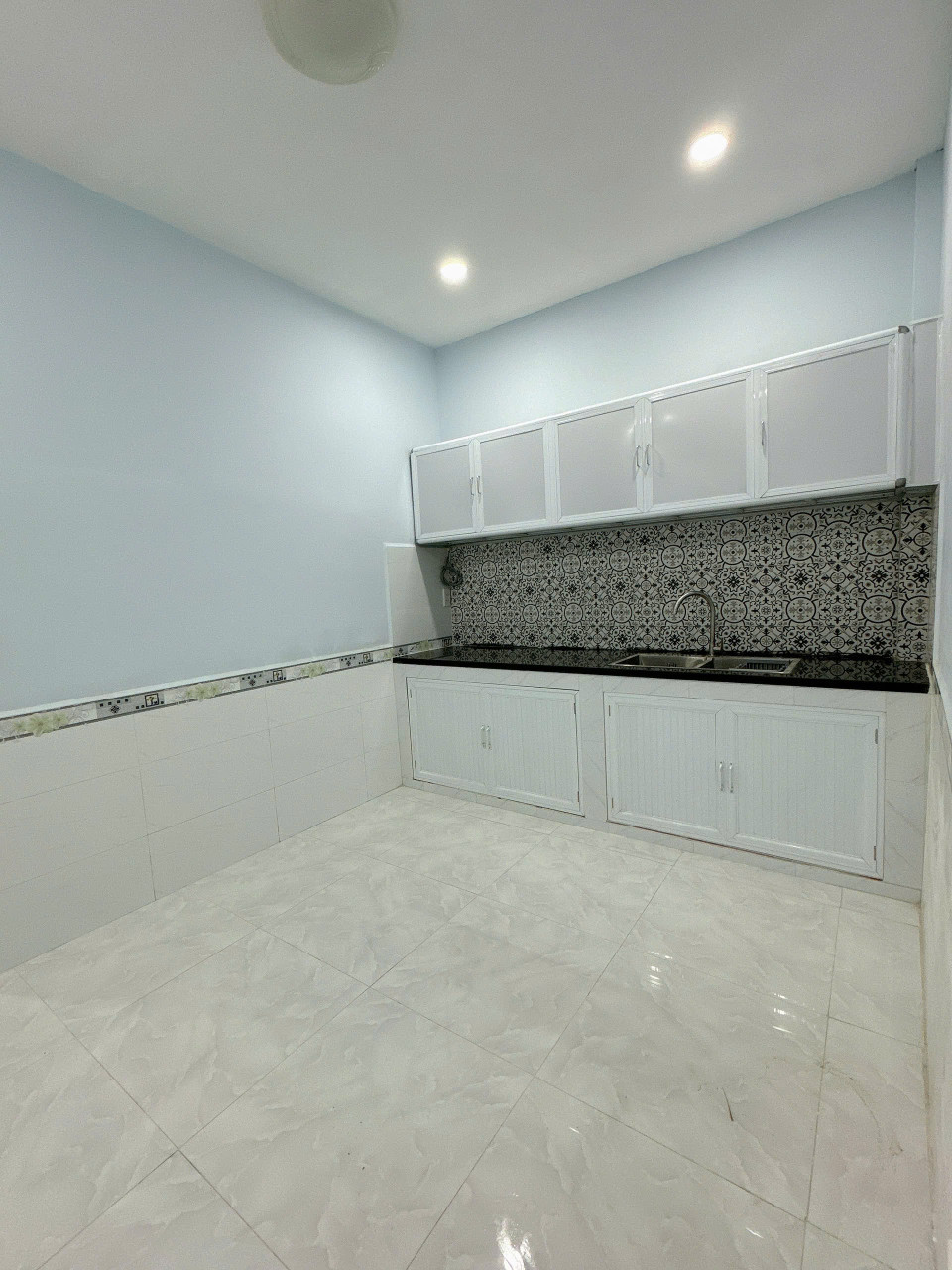 BÁN GẤP CĂN NHÀ CẤP IV LIỀN KỀ ĐƯỜNG LÊ THỊ HỒNG GẤM PHƯỜNG 6 - TP MỸ THO TIỀN GIANG (cũ) ==> GIÁ GỐC 1̶t̶ỷ̶5̶5̶0̶ GIẢM CÒN 𝟏𝐭y𝟒𝟎𝟎