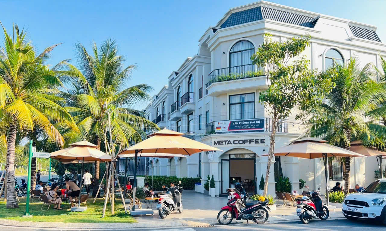 NHÀ PHỐ TRUNG TÂM HÀNH CHỈNH TÂN AN