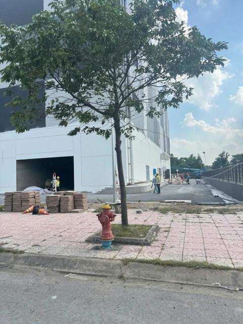 Chính chủ cần bán gấp nền góc 125m2 phía sau siêu thị Aeon Mall Tân An