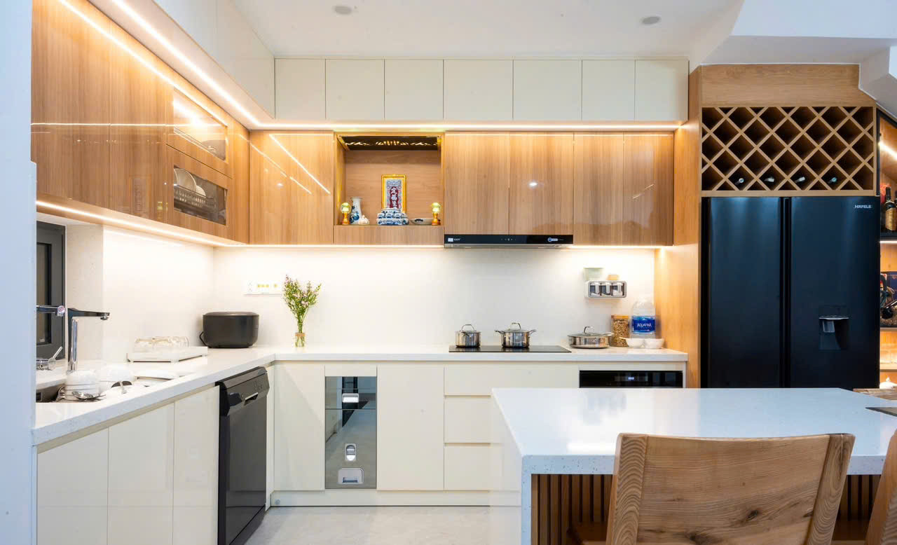 🏠 BÁN NHÀ 1 TRỆT 2 LẦU CHÍNH CHỦ SỔ HỒNG RIÊNG – GẦN CHỢ TÂN AN LONG AN – 60M² – GIÁ 2T300