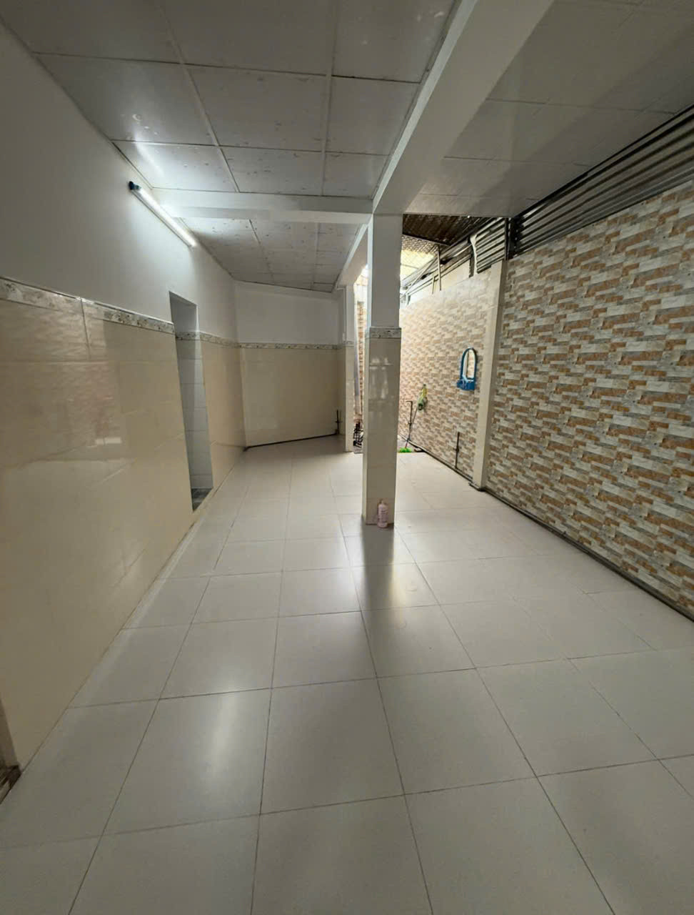Nhà 1 Trệt 1 Lầu Mặt Tiền đường Nguyễn Văn Tư,4 Phòng Ngủ