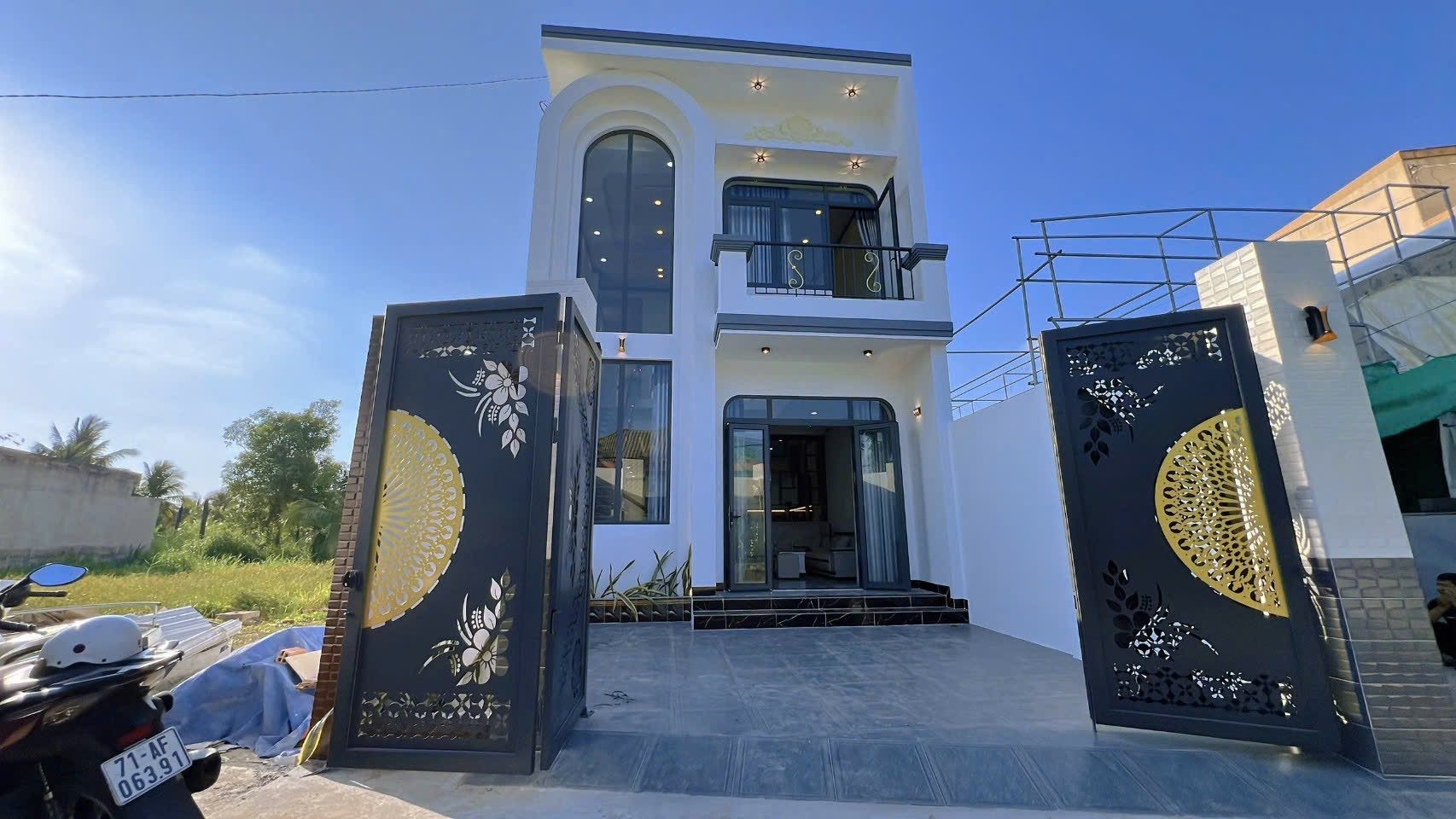 BÁN NHÀ NGAY CHỢ P7, TP BẾN TRE