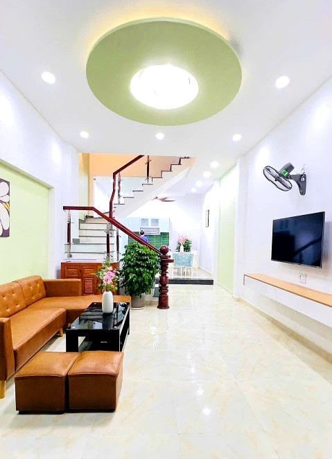 NHÀ 4 TẦNG 4 PN FULL NỘI THẤT - 45m2 GẦN MERCEDES QUANG TRUNG