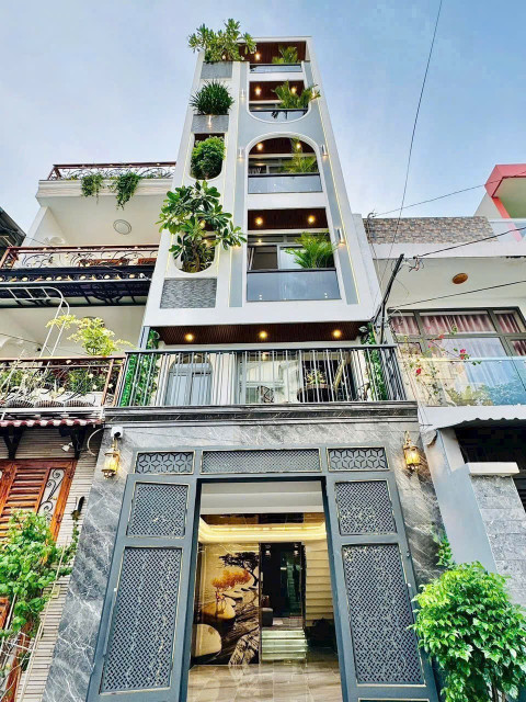 5 BƯỚC RA CÔNG VIÊN LÀNG HOA - NHÀ 6 TẦNG NHƯ HOTEL 5 SAO - 14.9 TỶ