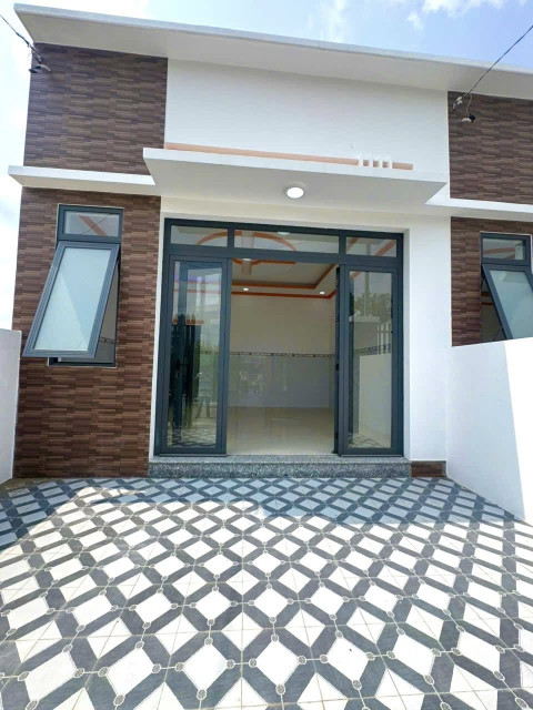 Bán nhà 97m² ngang 5m giá 1.6 tỷ tại Phường 8 Thành phố Vĩnh Long