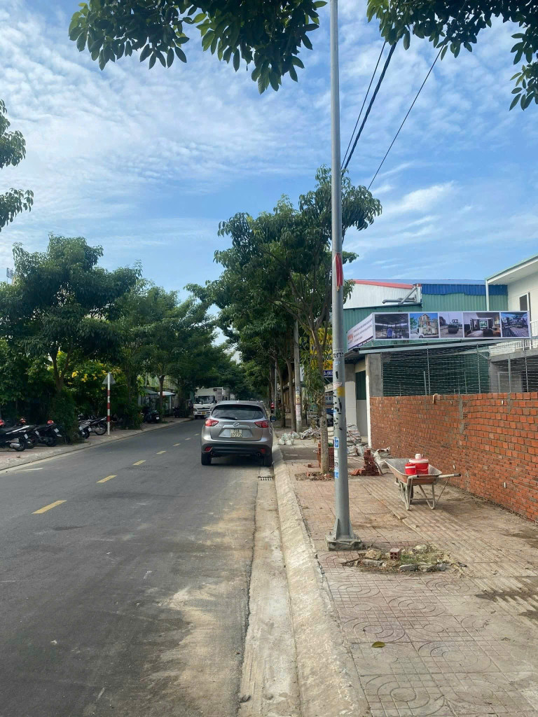 BDS  HVL MB Định Giá 26/04/25: 73 Tỷ (Chưa đẩy), Bán 70 Tỷ Chốt (LVCC)