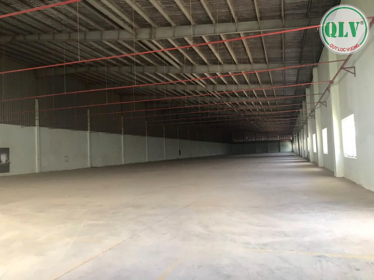 Cho thuê nhà xưởng 7.500 m2 trong KCN Tam Phước, Đồng Nai.