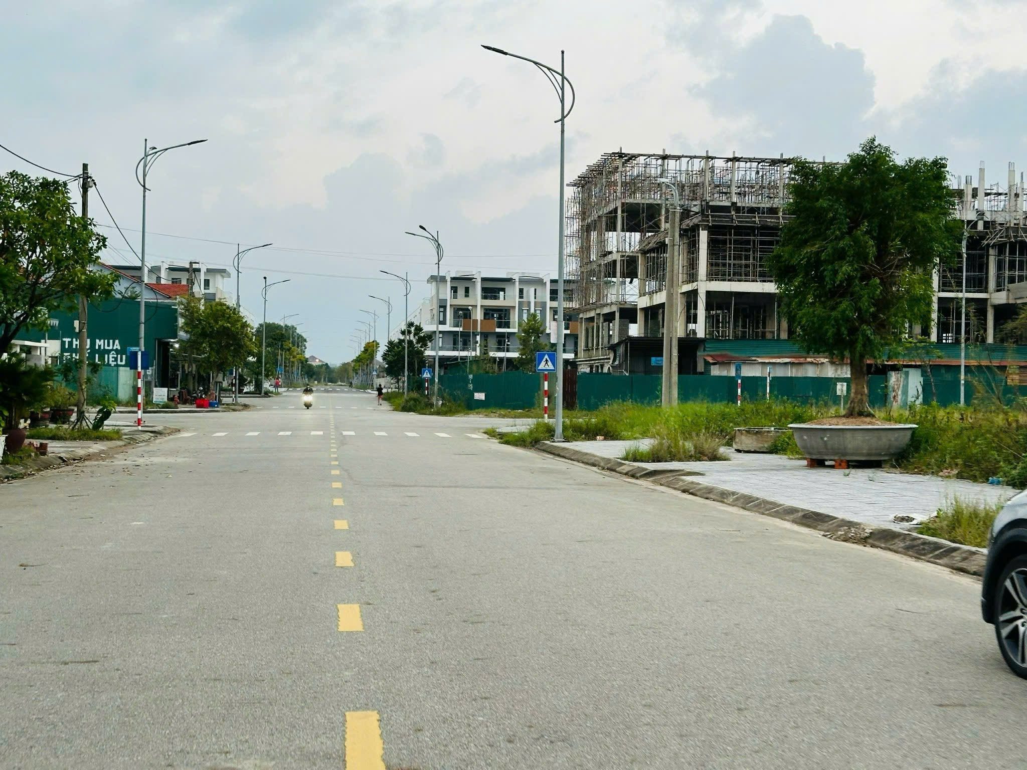 Bán Lô góc 02 Măt tiền KQH Hoàng Quốc Việt, Tp Huế
